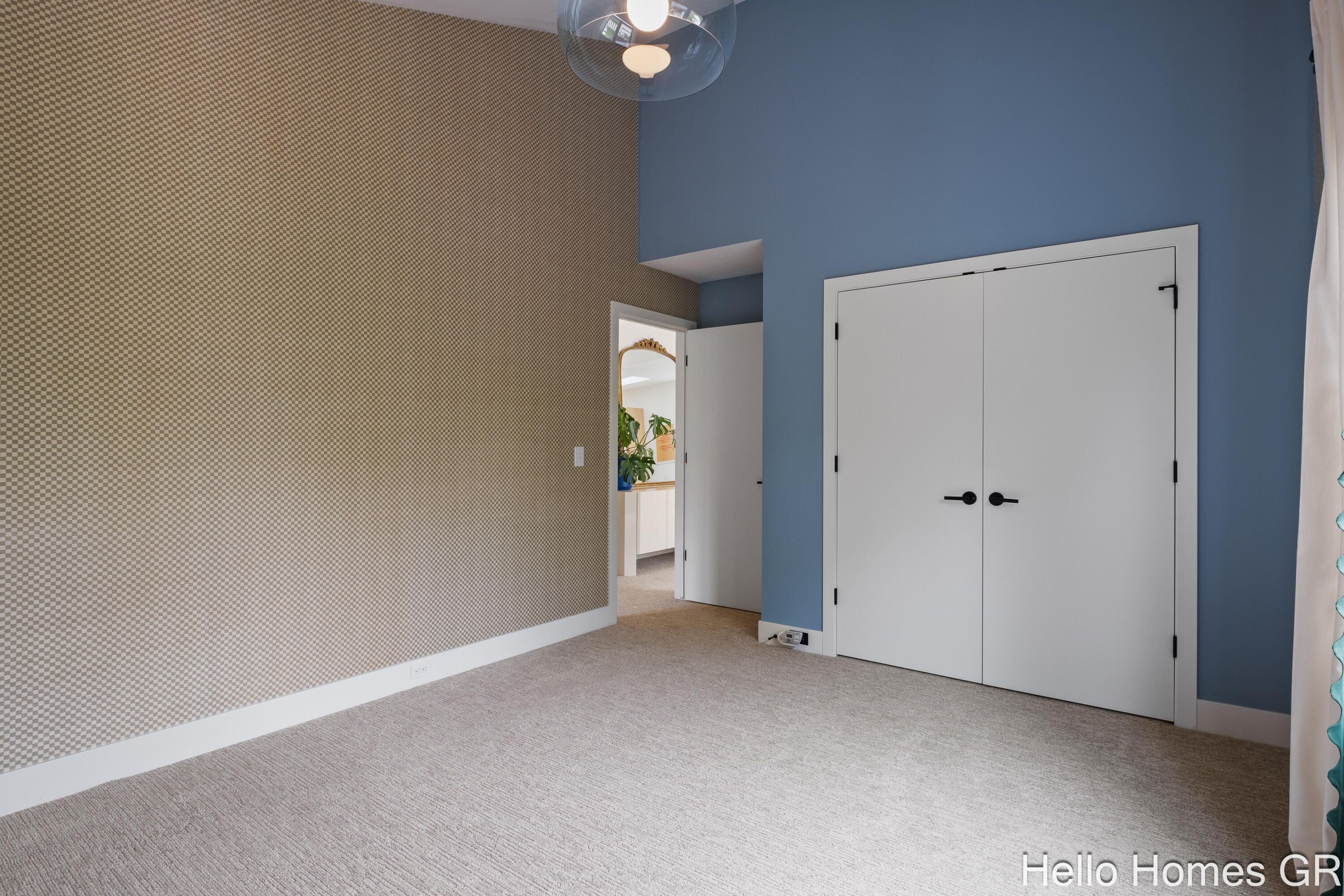 421 Manhattan Road SE