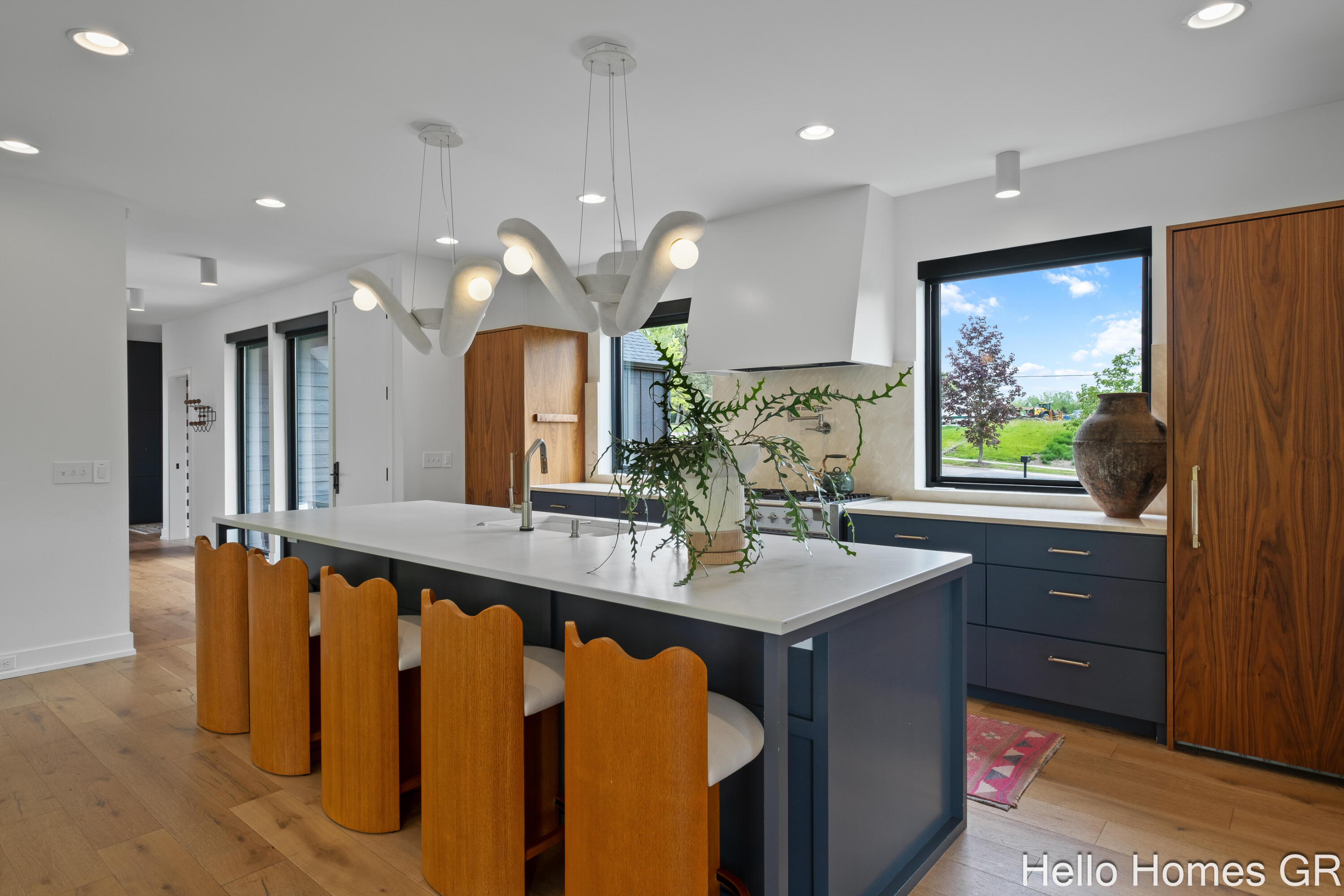 421 Manhattan Road SE