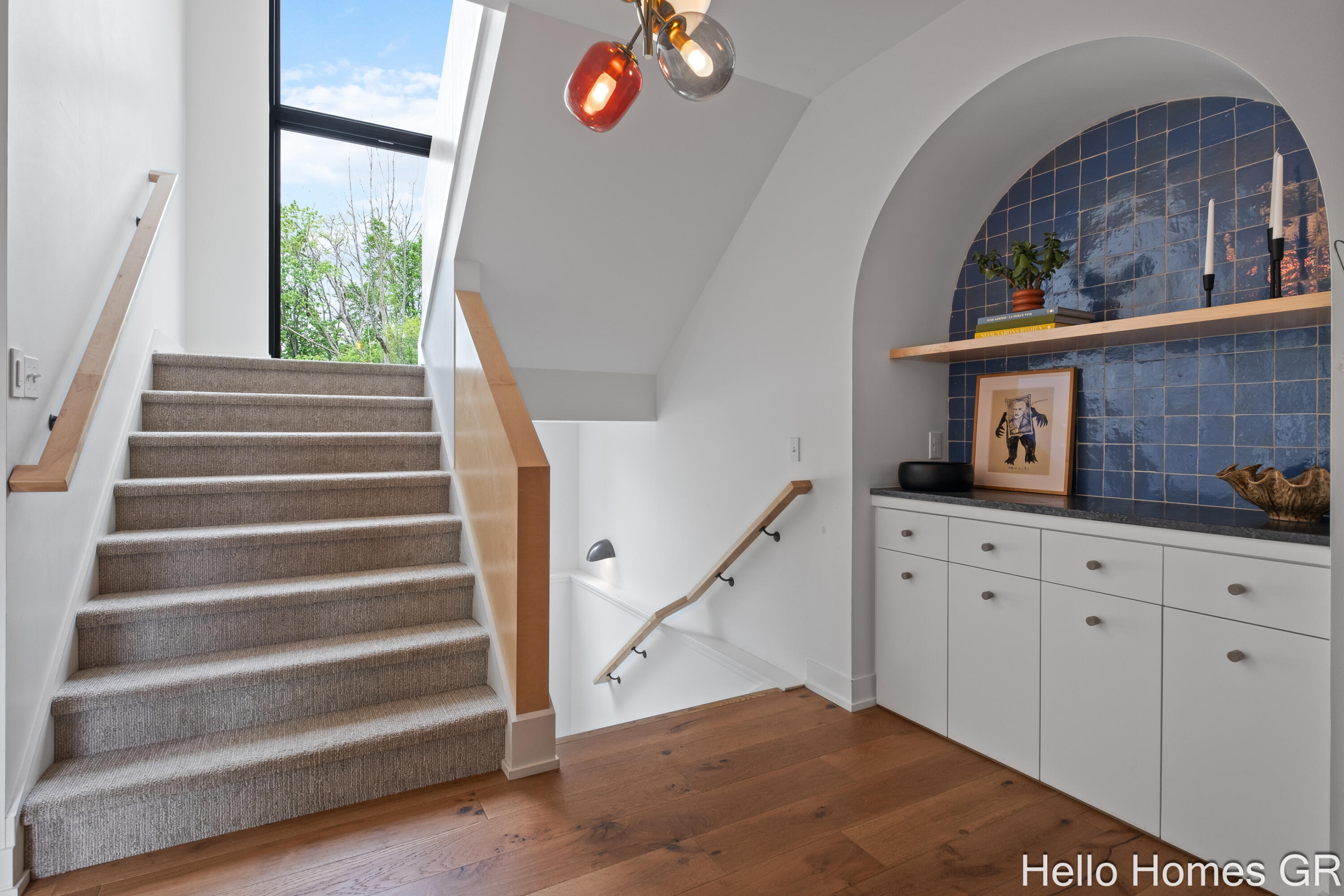 421 Manhattan Road SE