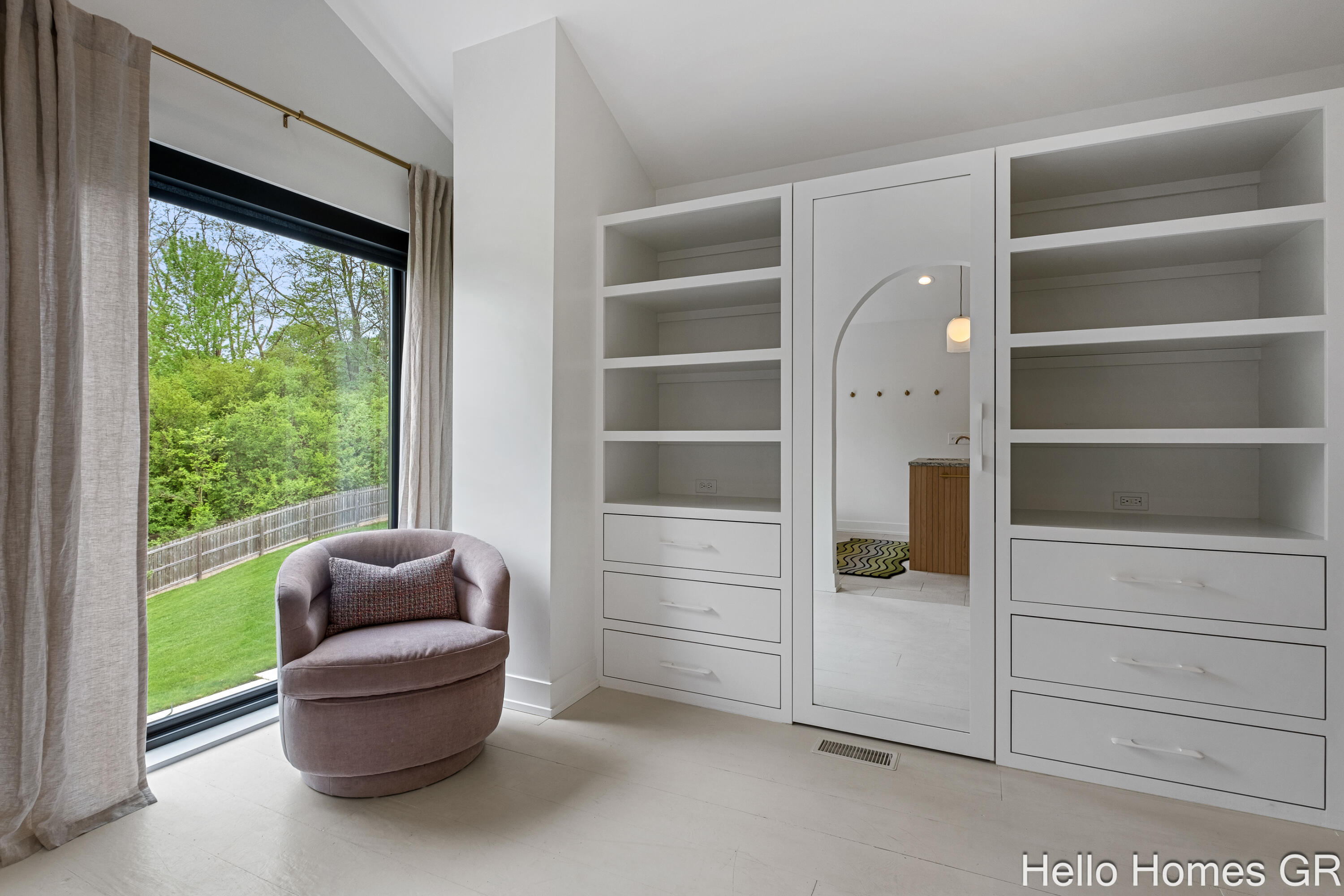 421 Manhattan Road SE