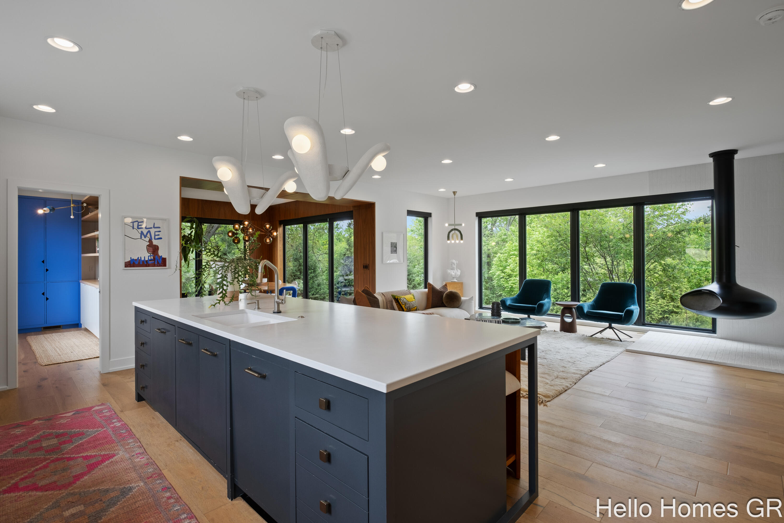 421 Manhattan Road SE