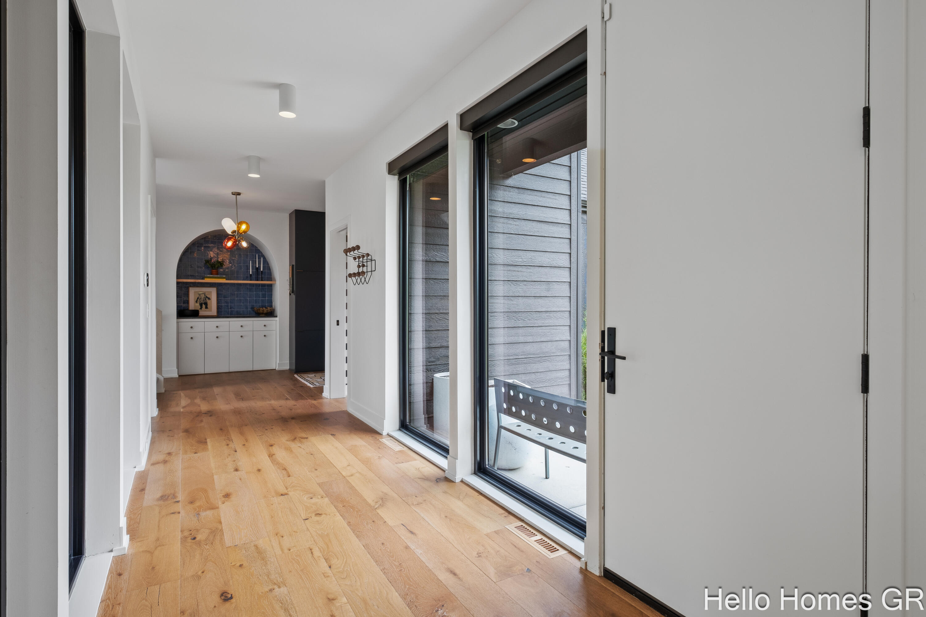 421 Manhattan Road SE