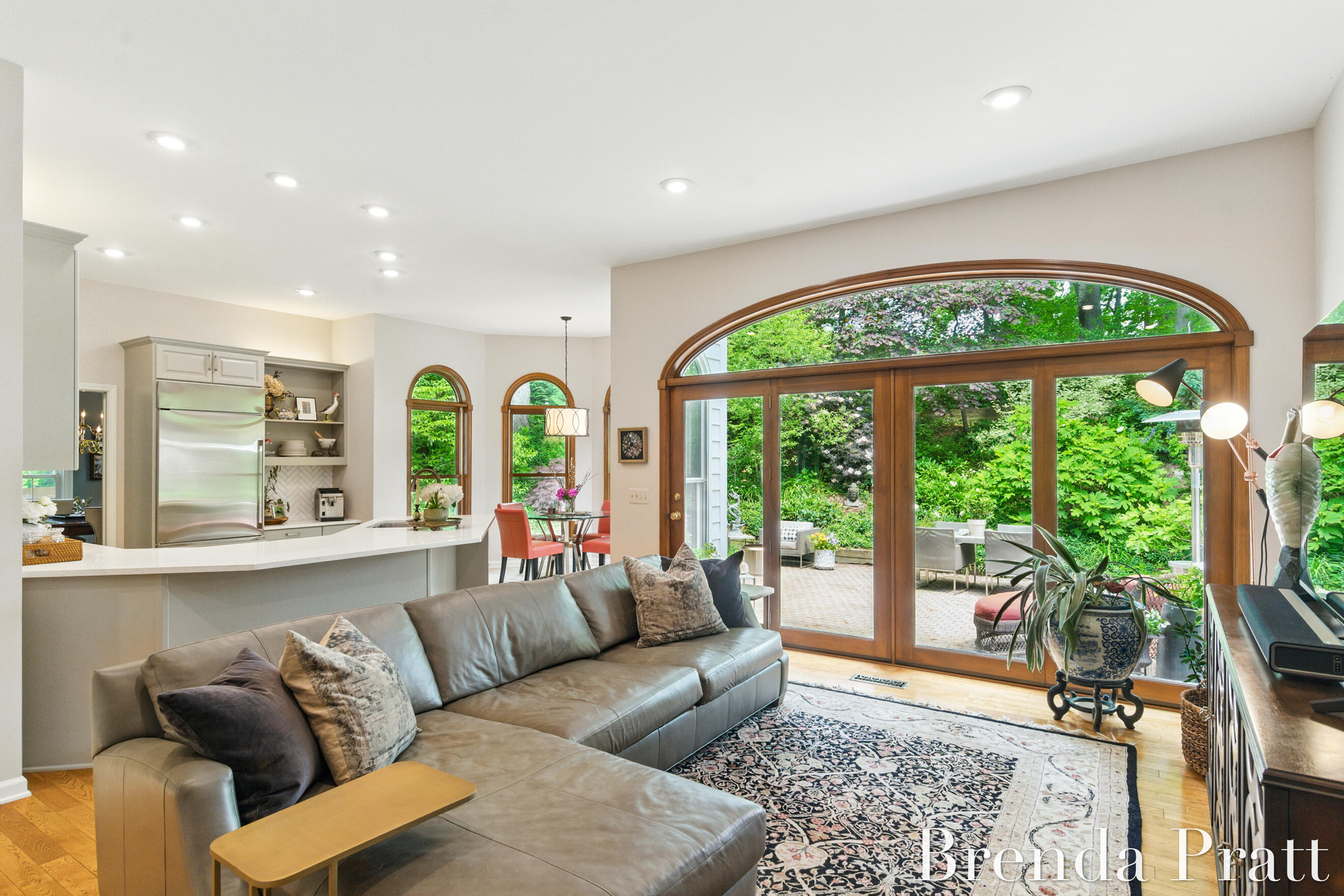 5691 Forest Glen SE