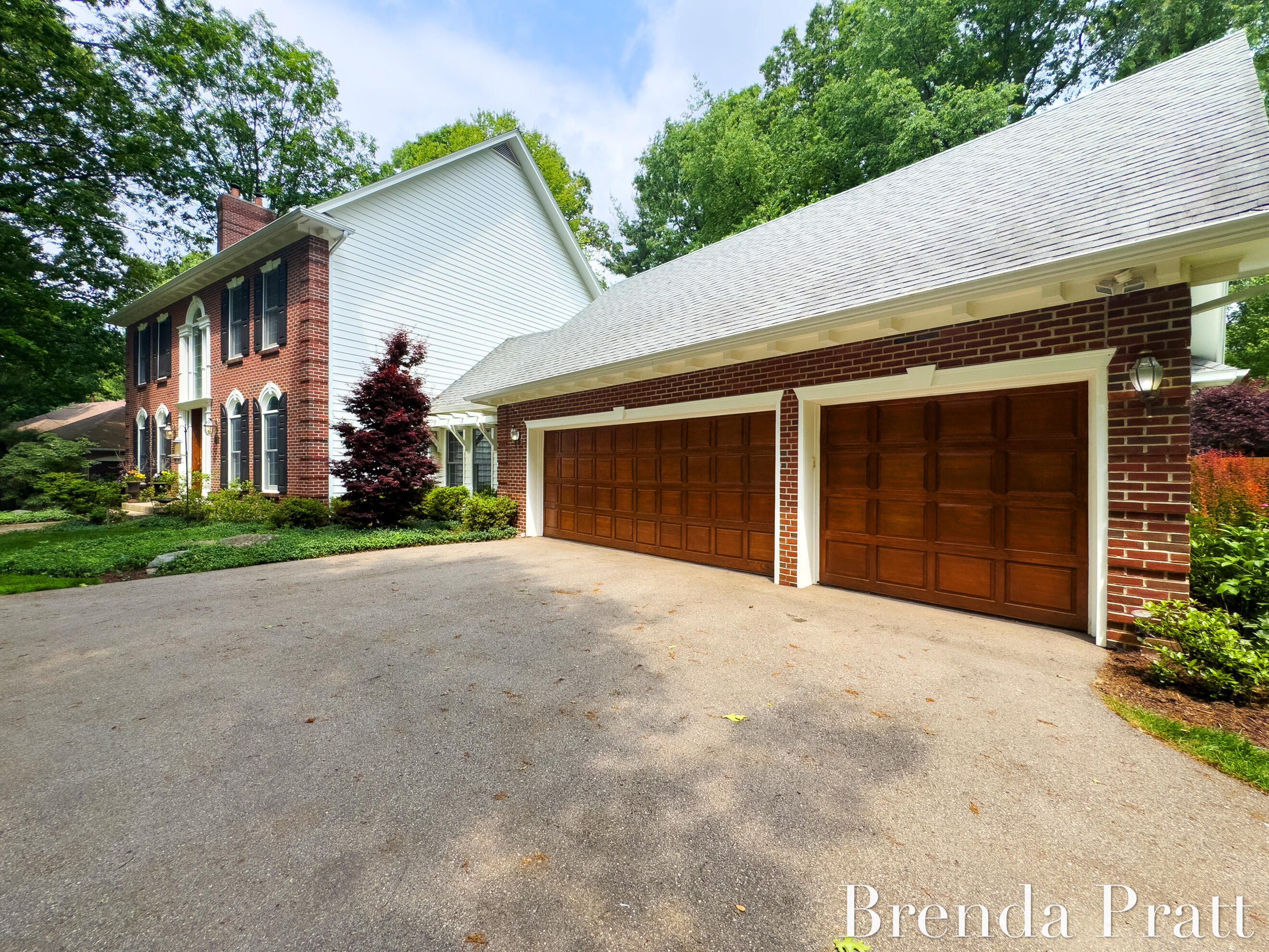 5691 Forest Glen SE