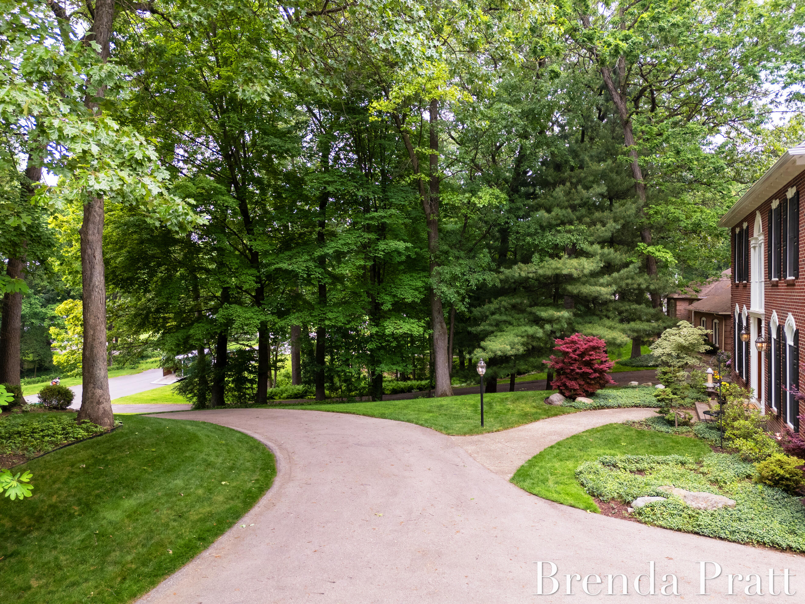 5691 Forest Glen SE