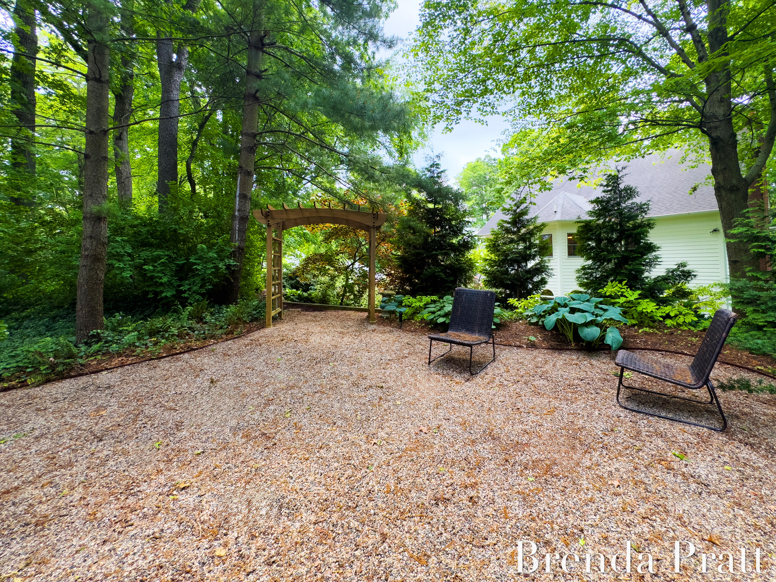 5691 Forest Glen SE