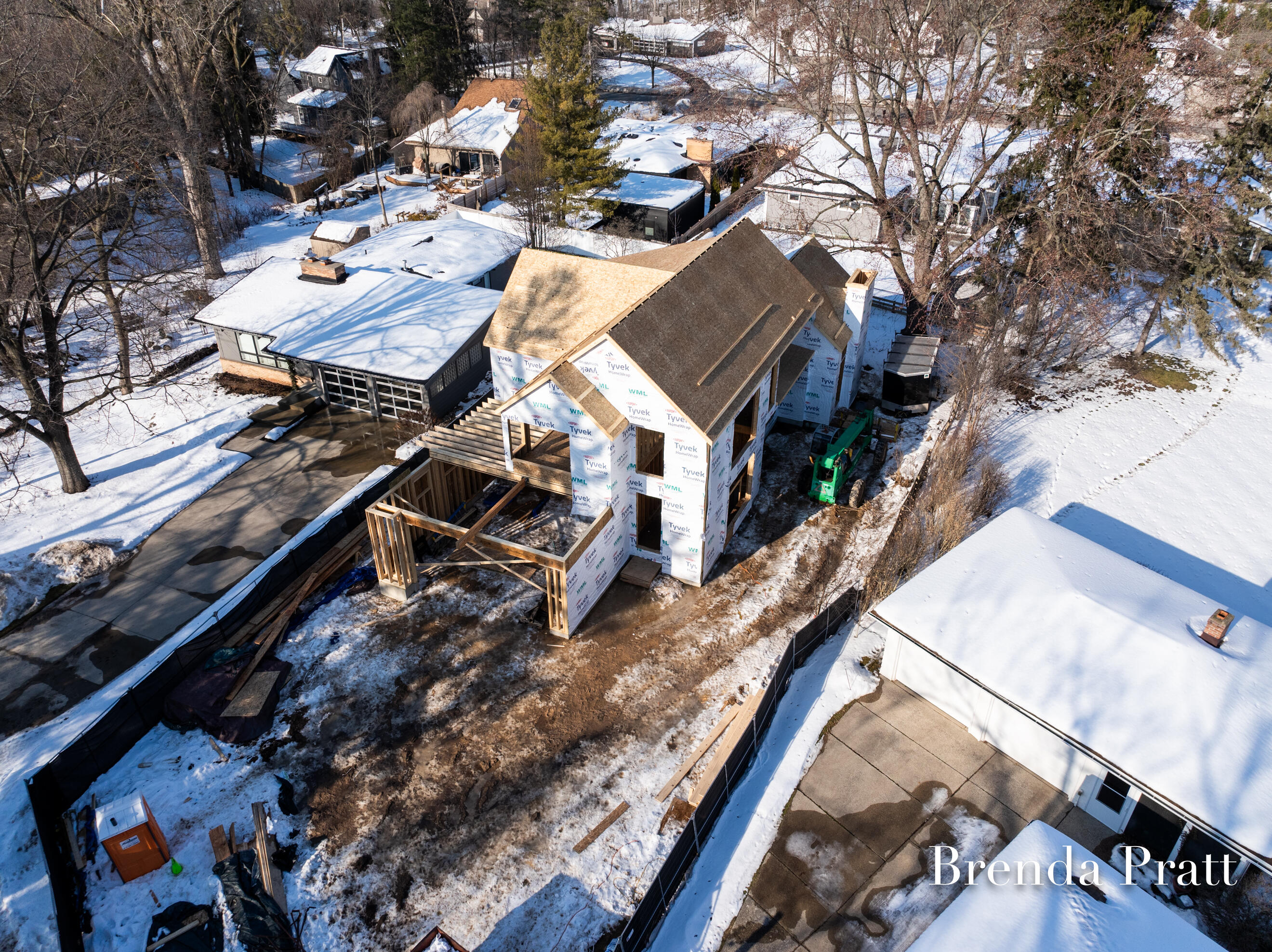 2909 Pioneer Club Road SE