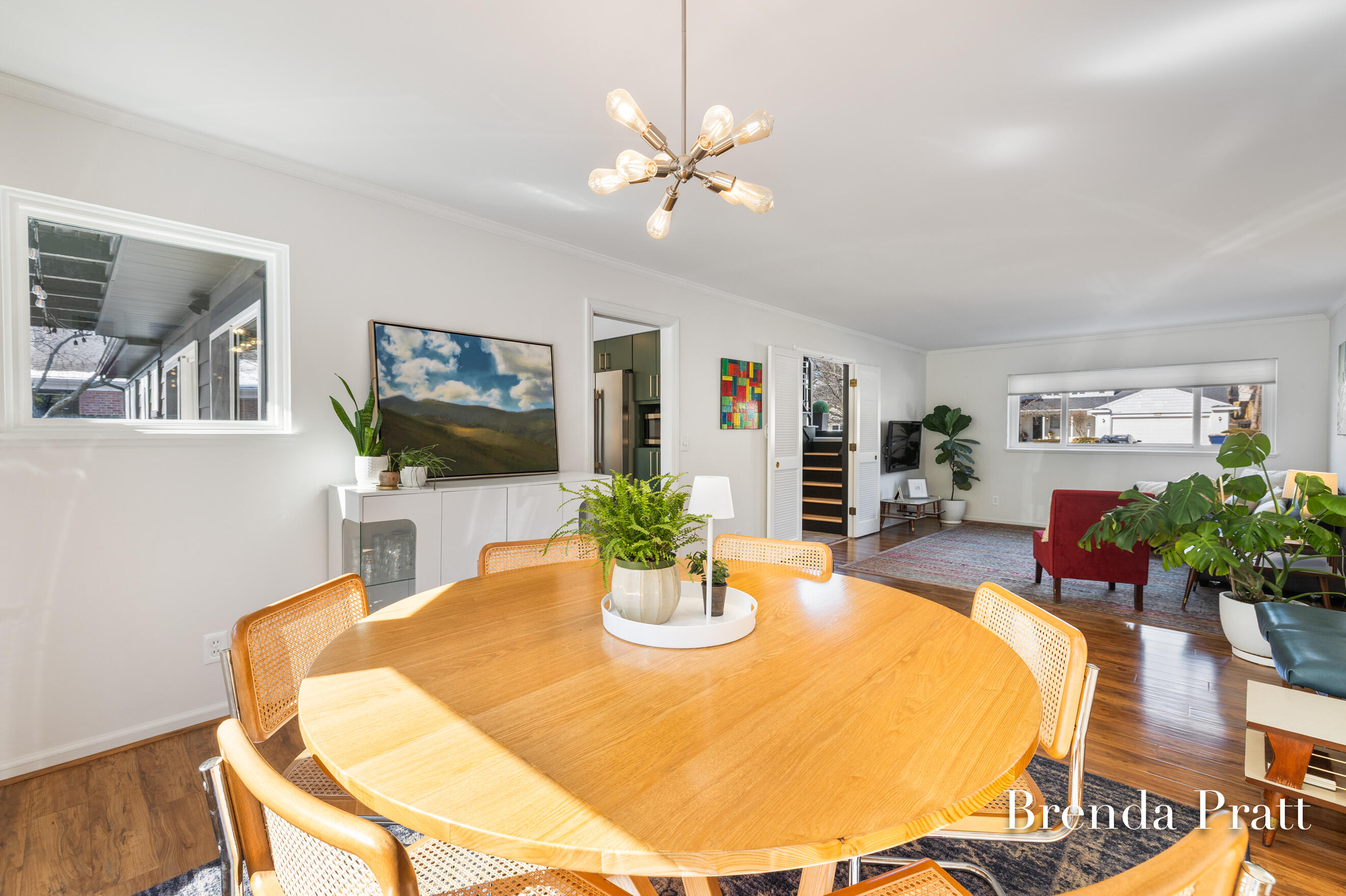 2320 Elmwood Drive SE