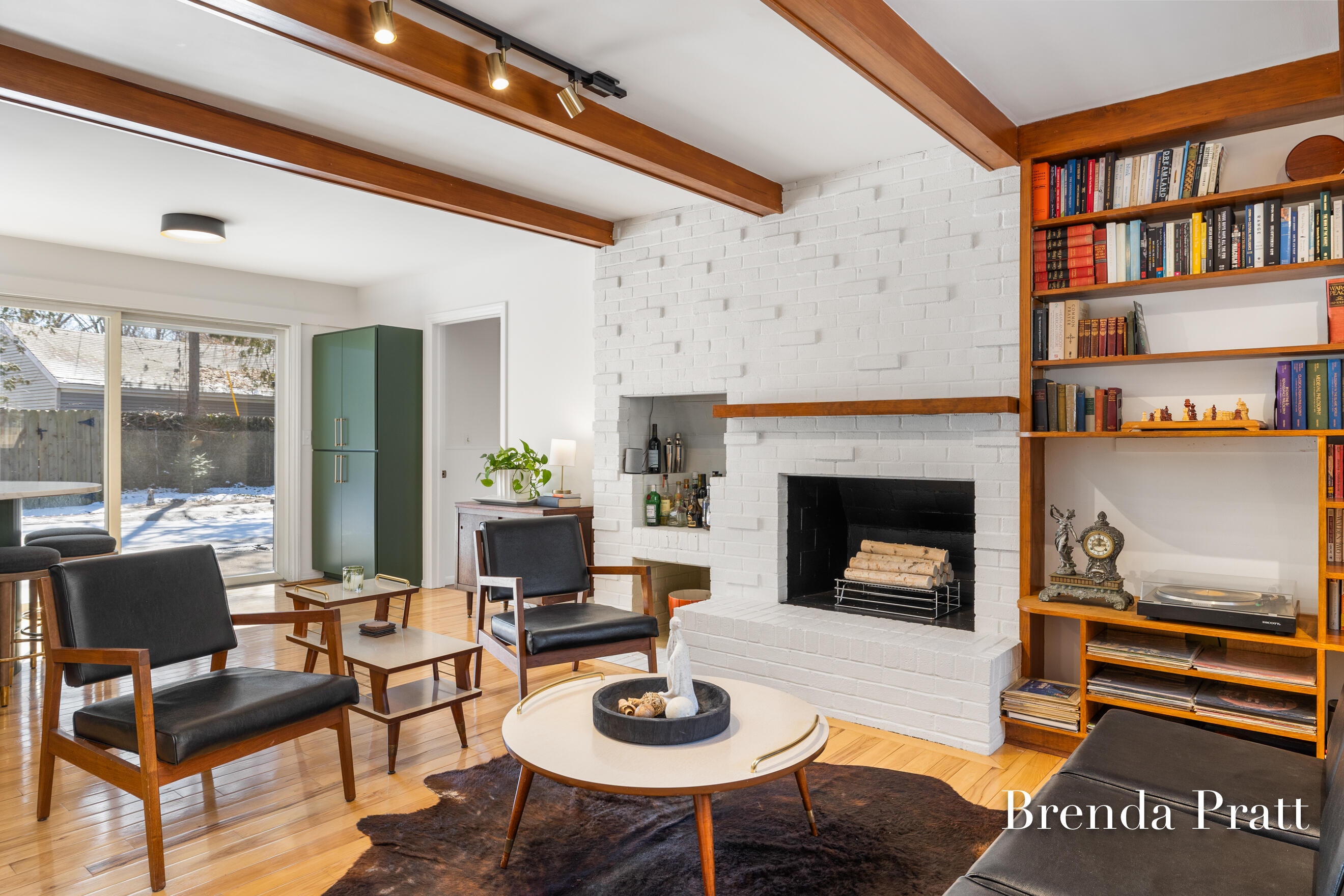 2320 Elmwood Drive SE