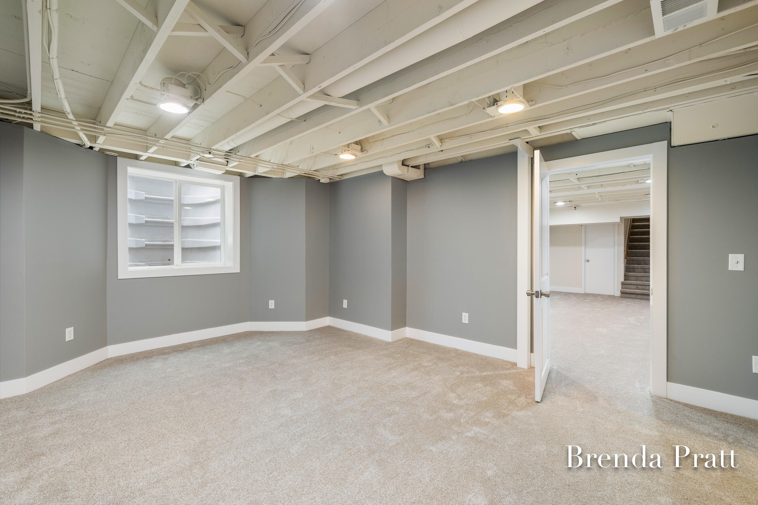 2320 Elmwood Drive SE