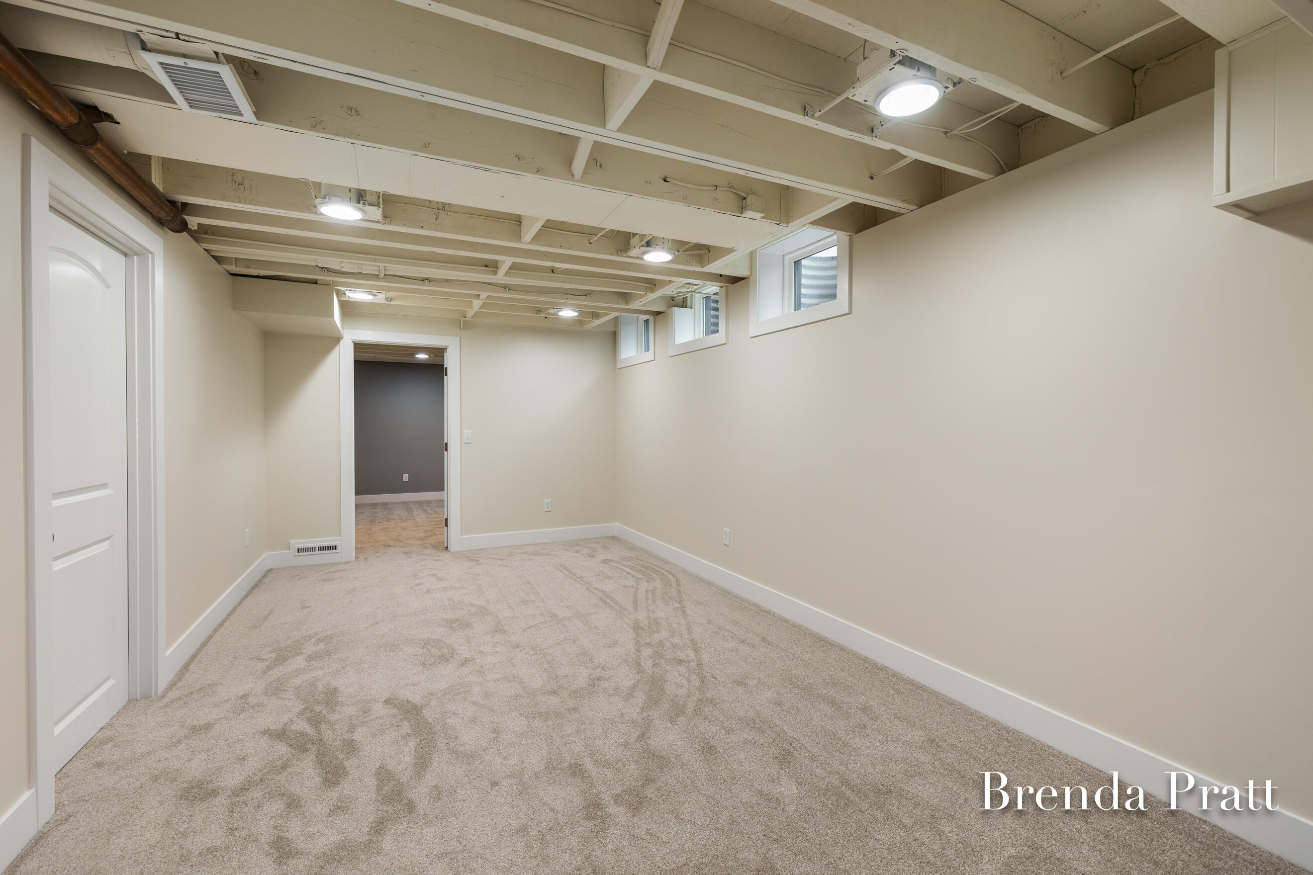 2320 Elmwood Drive SE