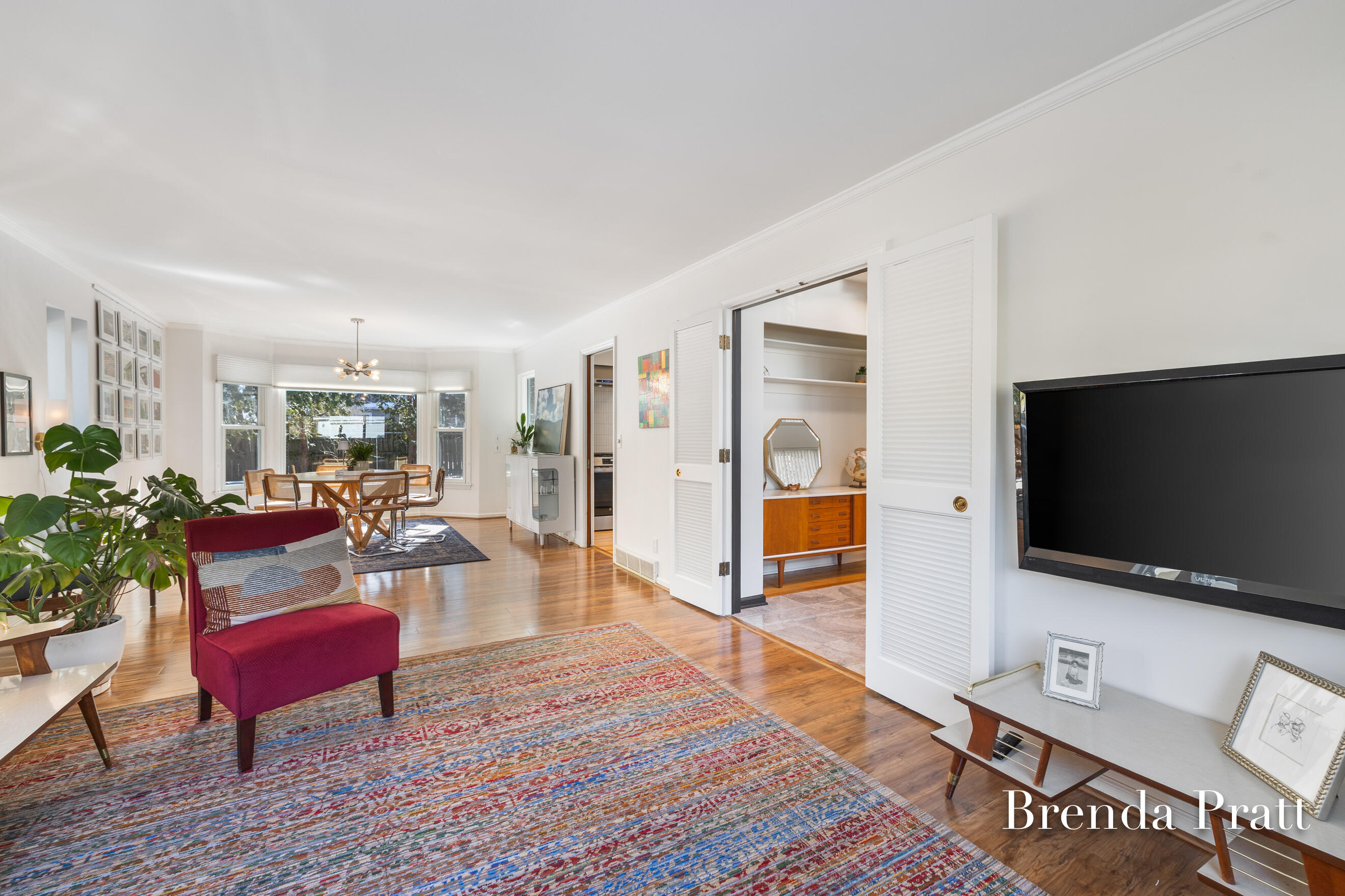 2320 Elmwood Drive SE