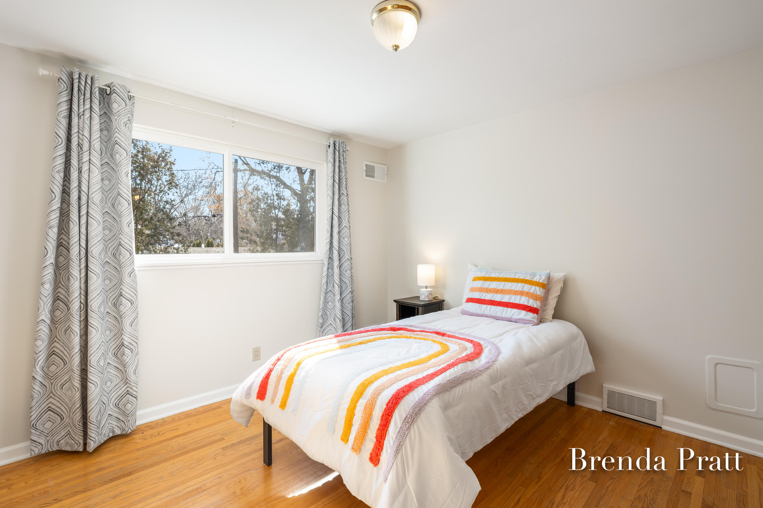 2320 Elmwood Drive SE