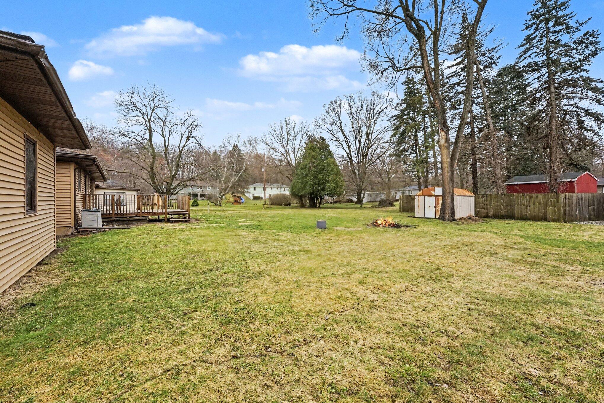 896 Bailey Park Drive NE