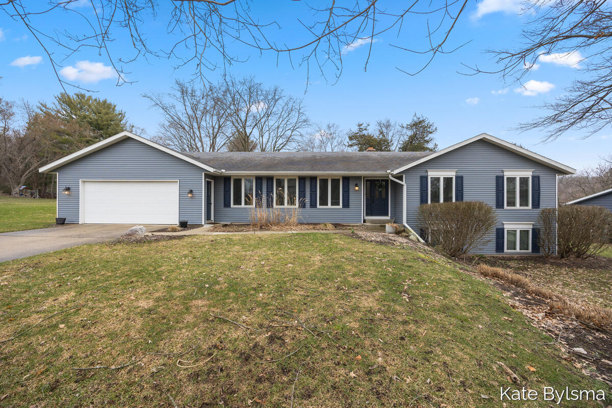 3464 Hidden Hills Avenue SE