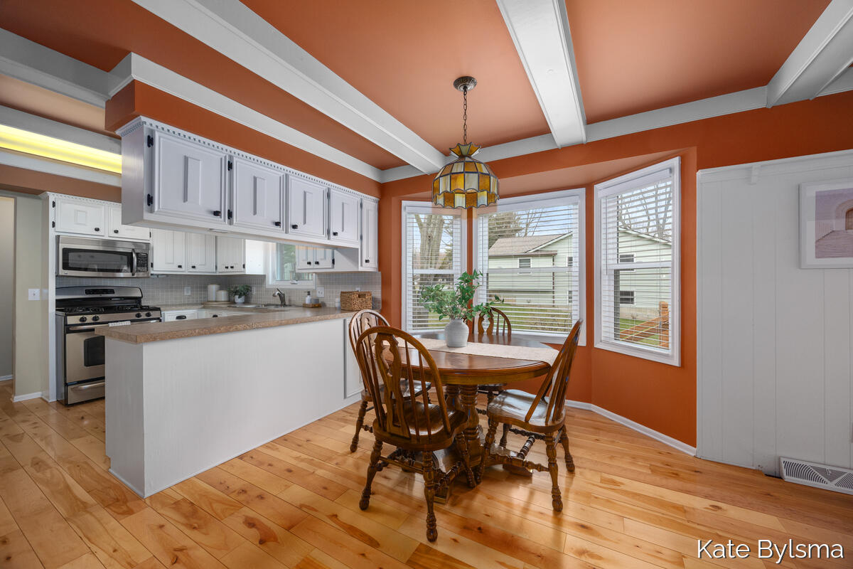 3464 Hidden Hills Avenue SE