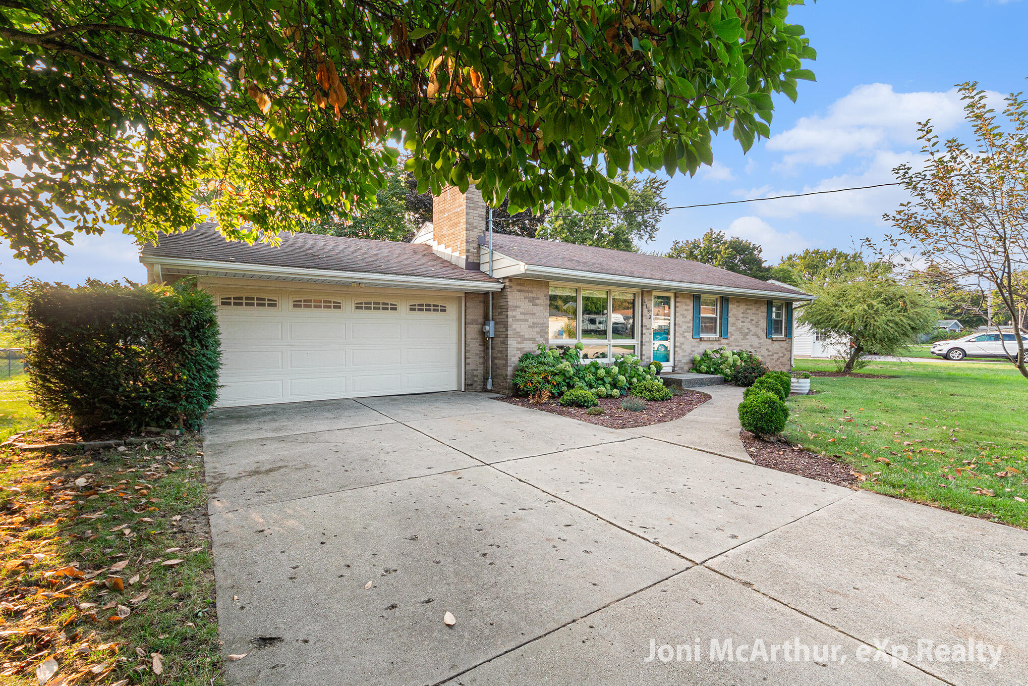 1133 Maplerow Avenue NW
