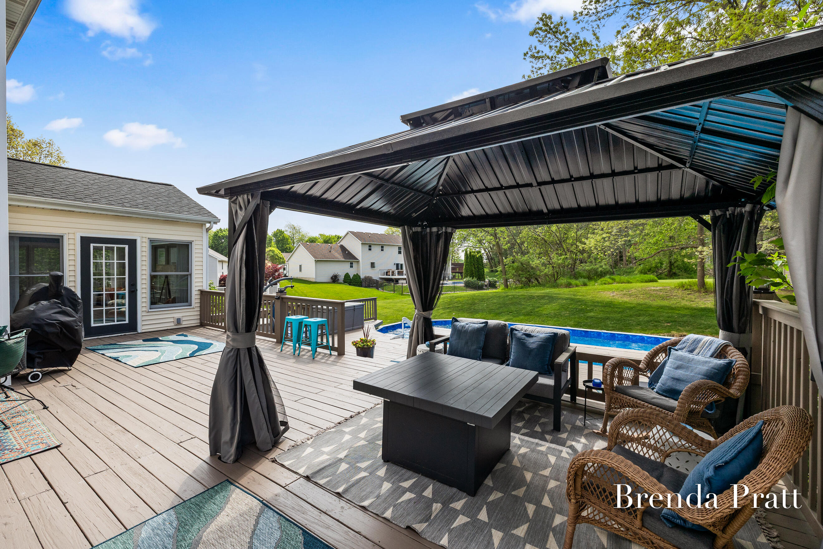 5486 Sand Dune Court SW
