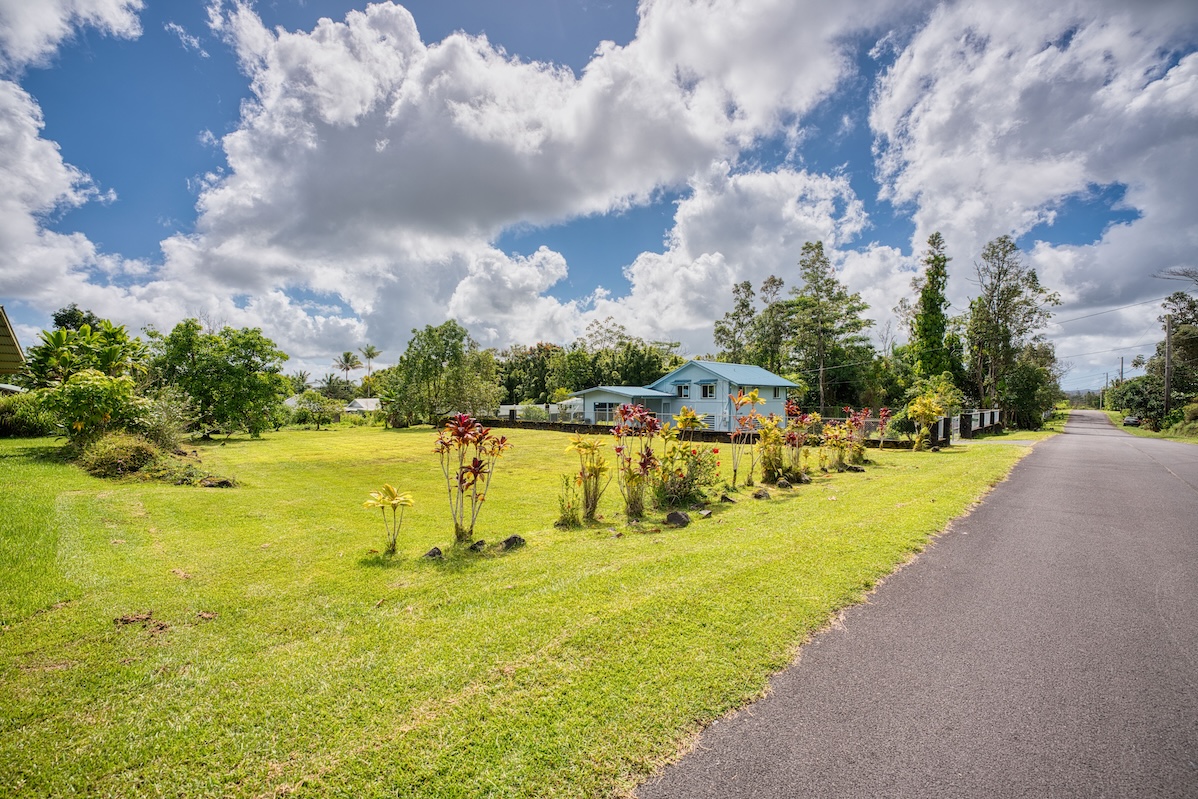 16-2097 ANTHURIUM DR