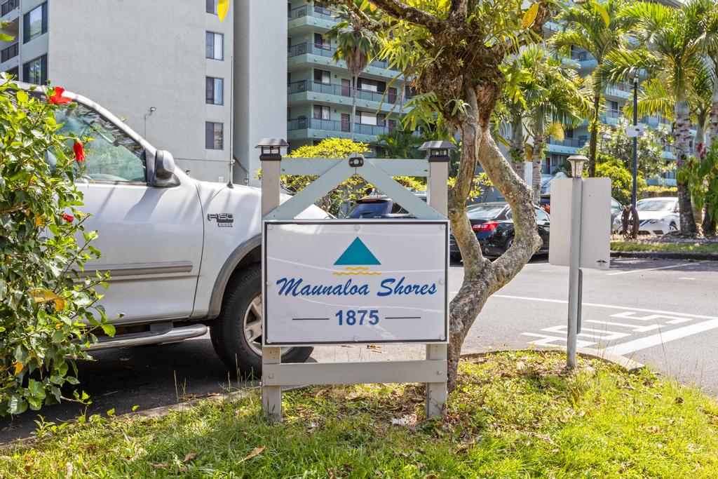 1875 KALANIANOLE AVE 404