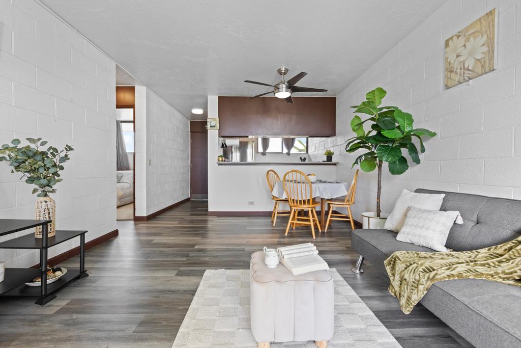 1875 KALANIANOLE AVE 404