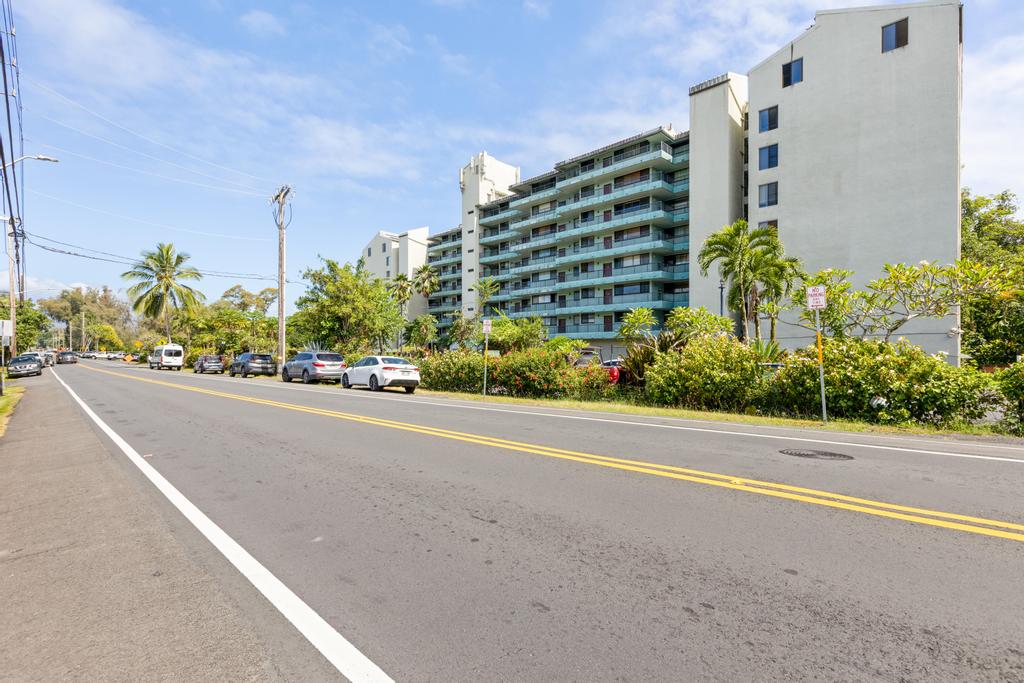 1875 KALANIANOLE AVE 404