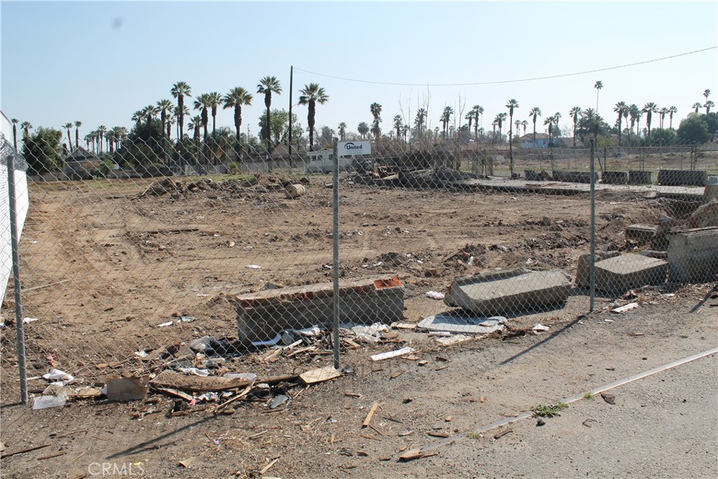 3496 Commerce Street