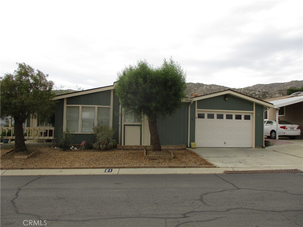 24515 California Avenue 21