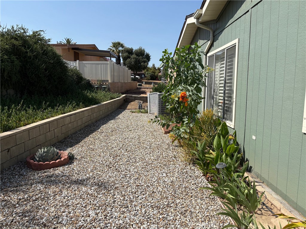 24515 California Avenue 21