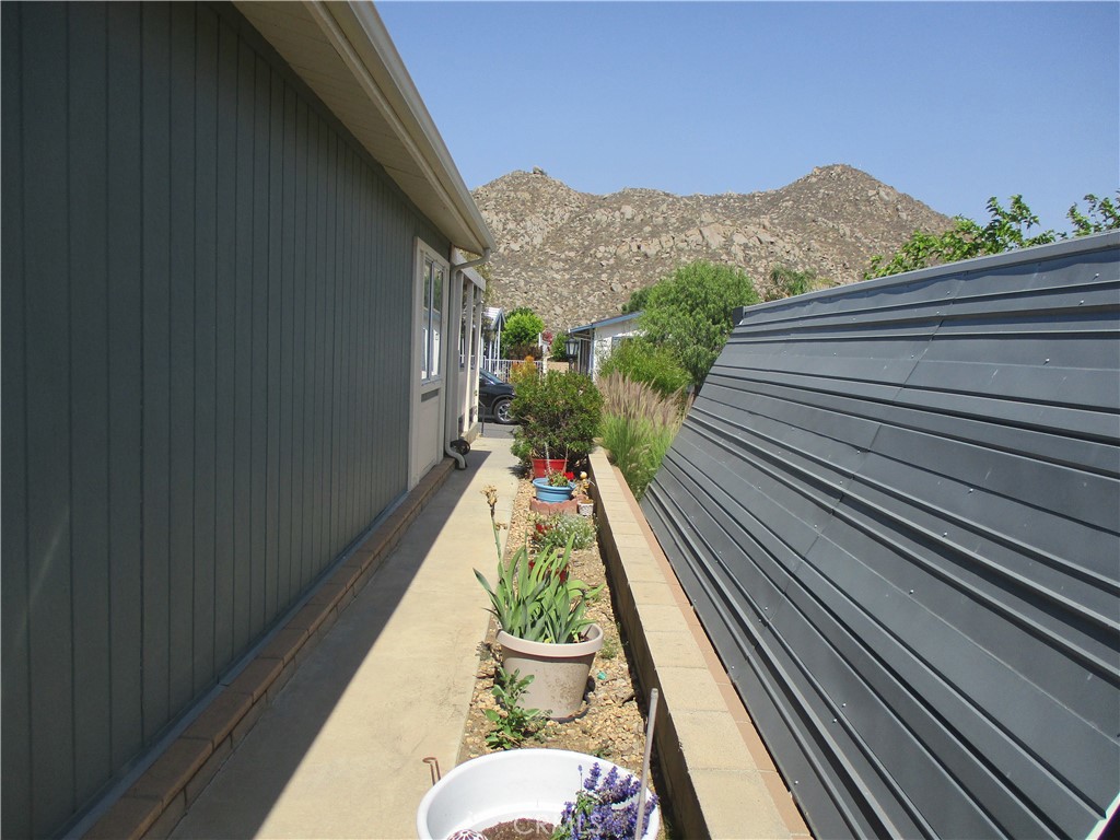 24515 California Avenue 21