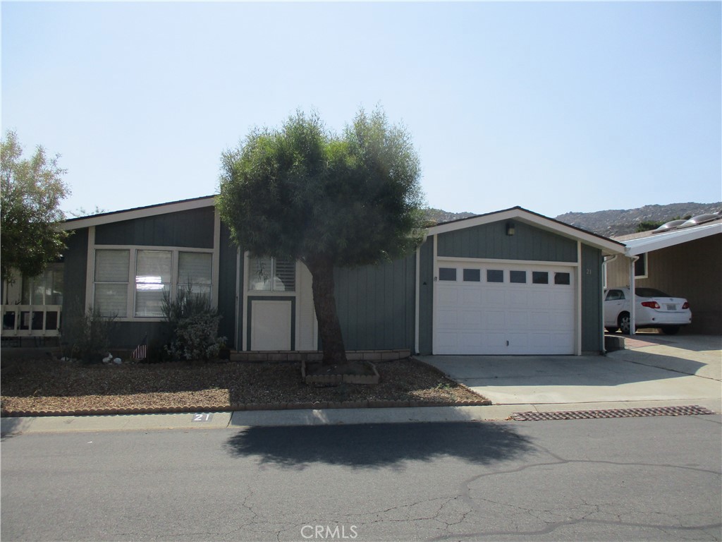 24515 California Avenue 21