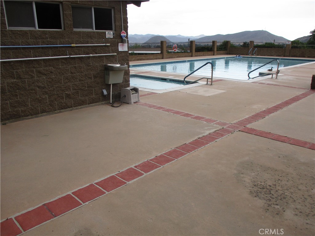 24515 California Avenue 21