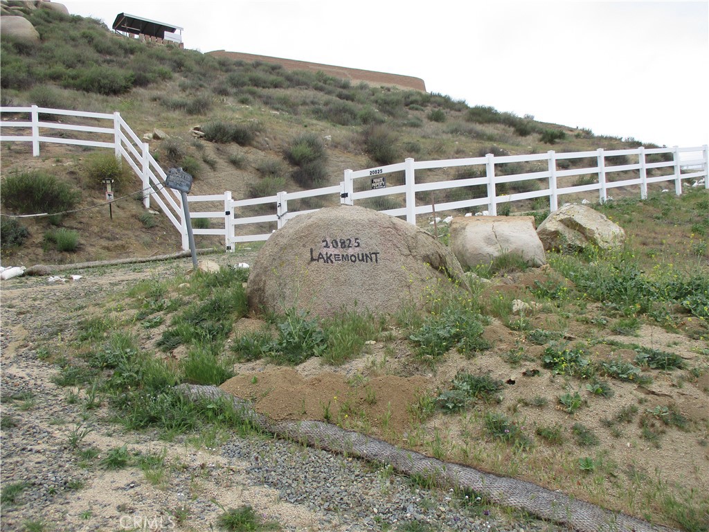 20825 Lakemount Court