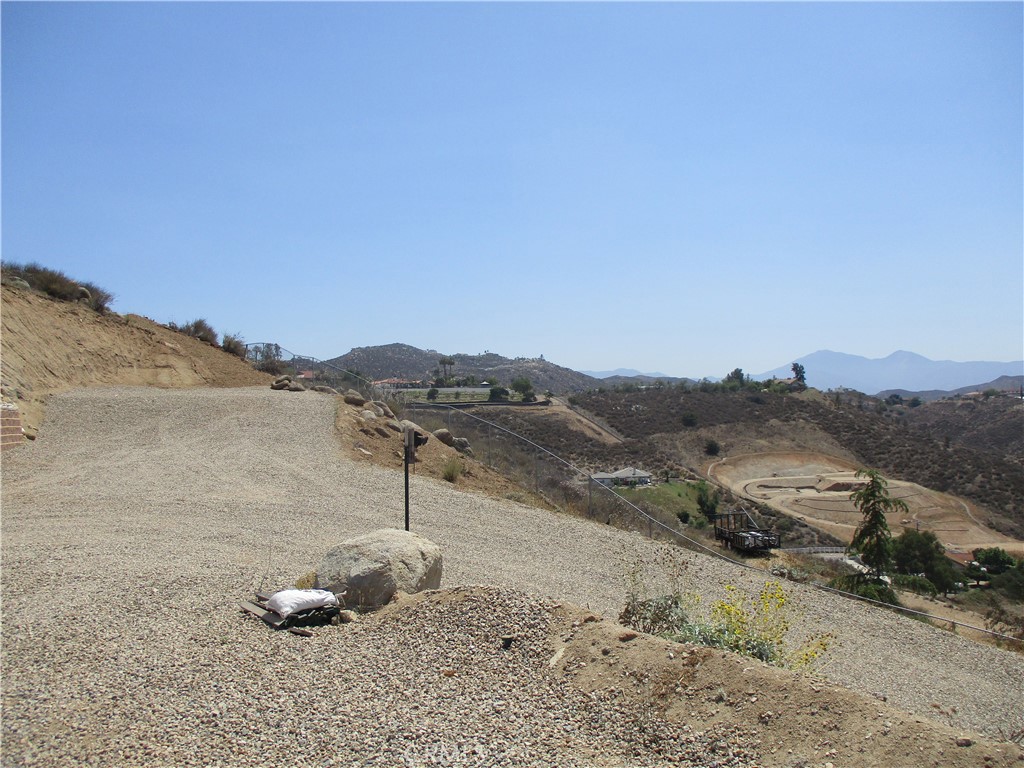 20825 Lakemount Court