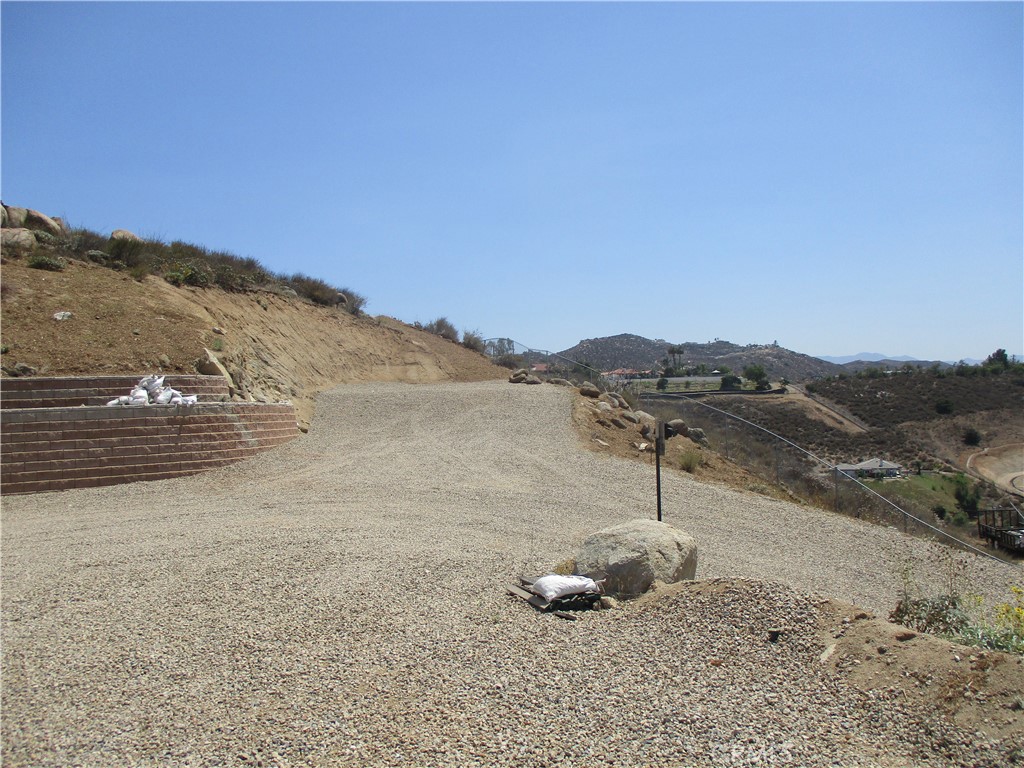 20825 Lakemount Court