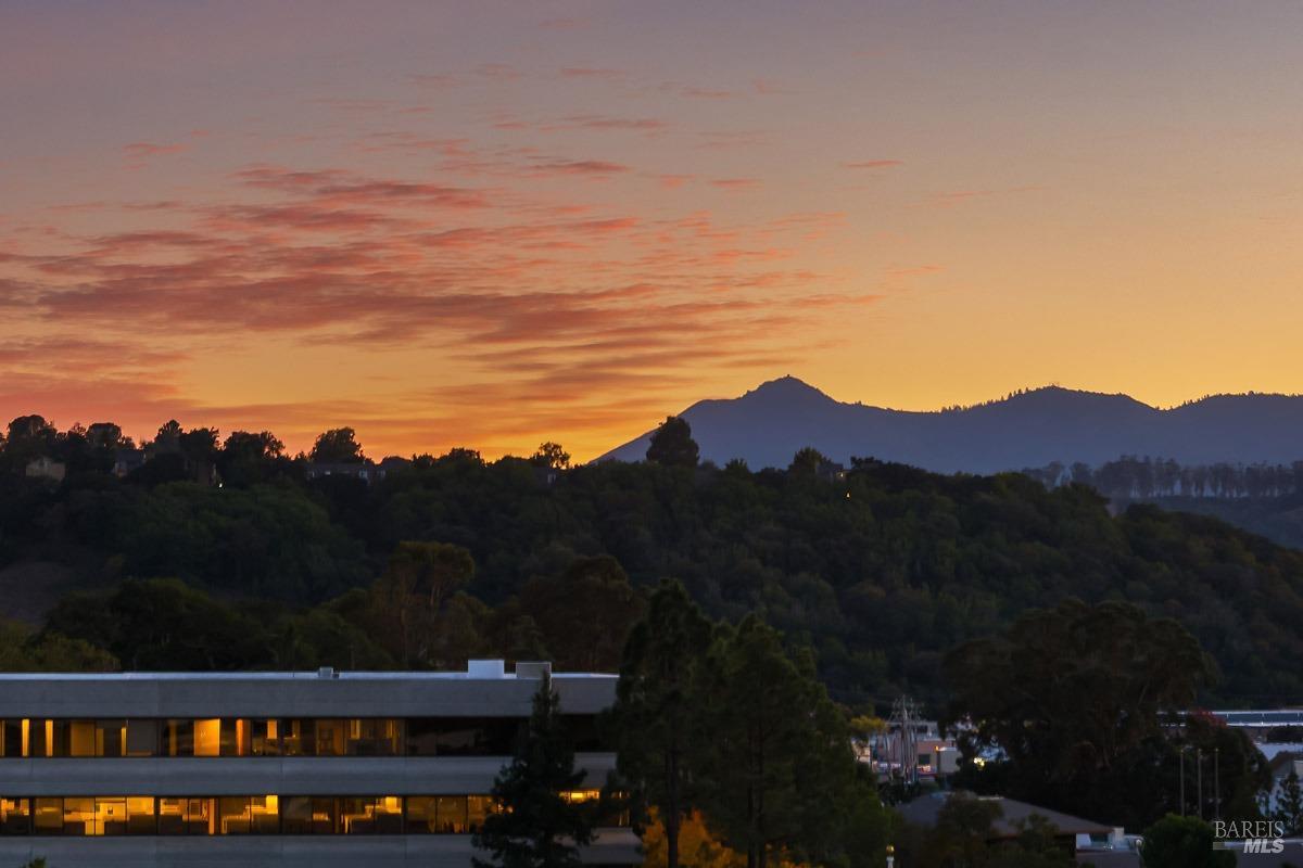 50 Cresta Drive Unit: 6