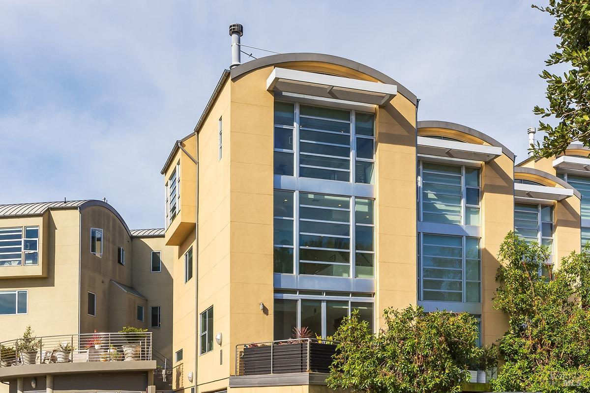 50 Cresta Drive Unit: 6