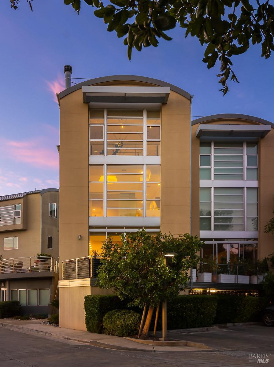 50 Cresta Drive Unit: 6