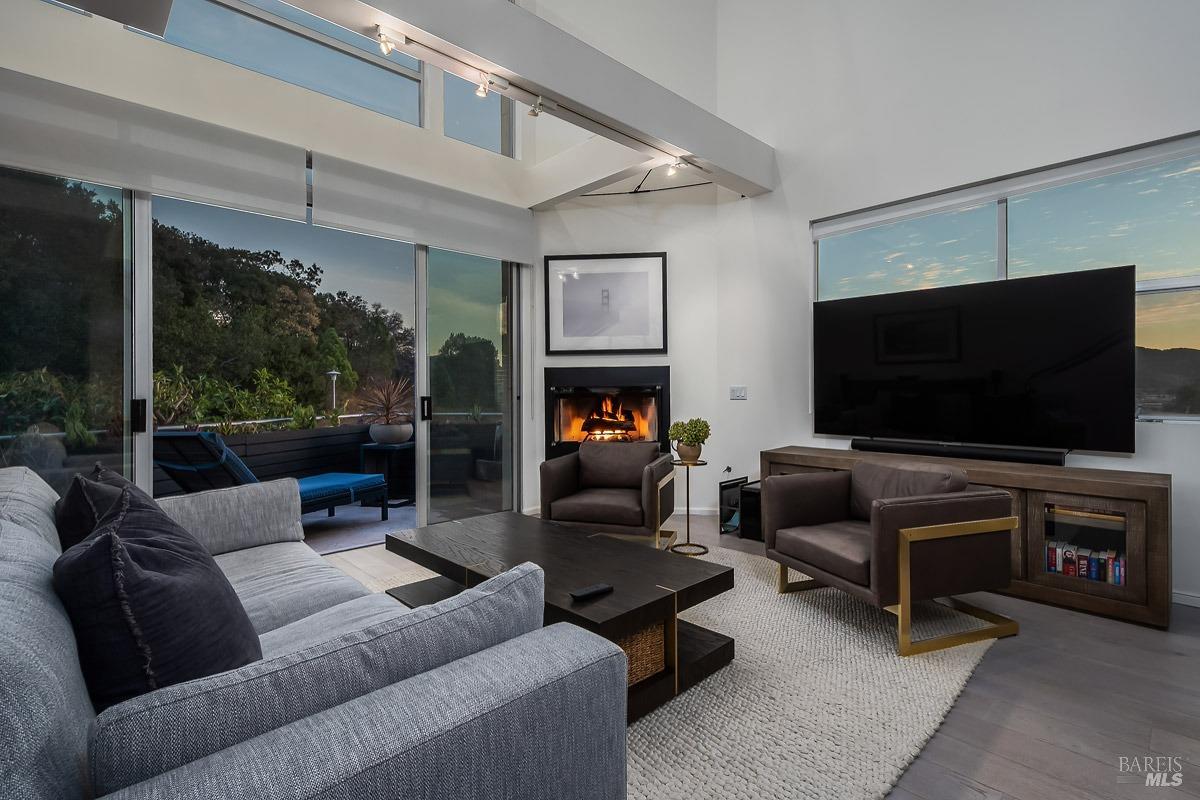 50 Cresta Drive Unit: 6