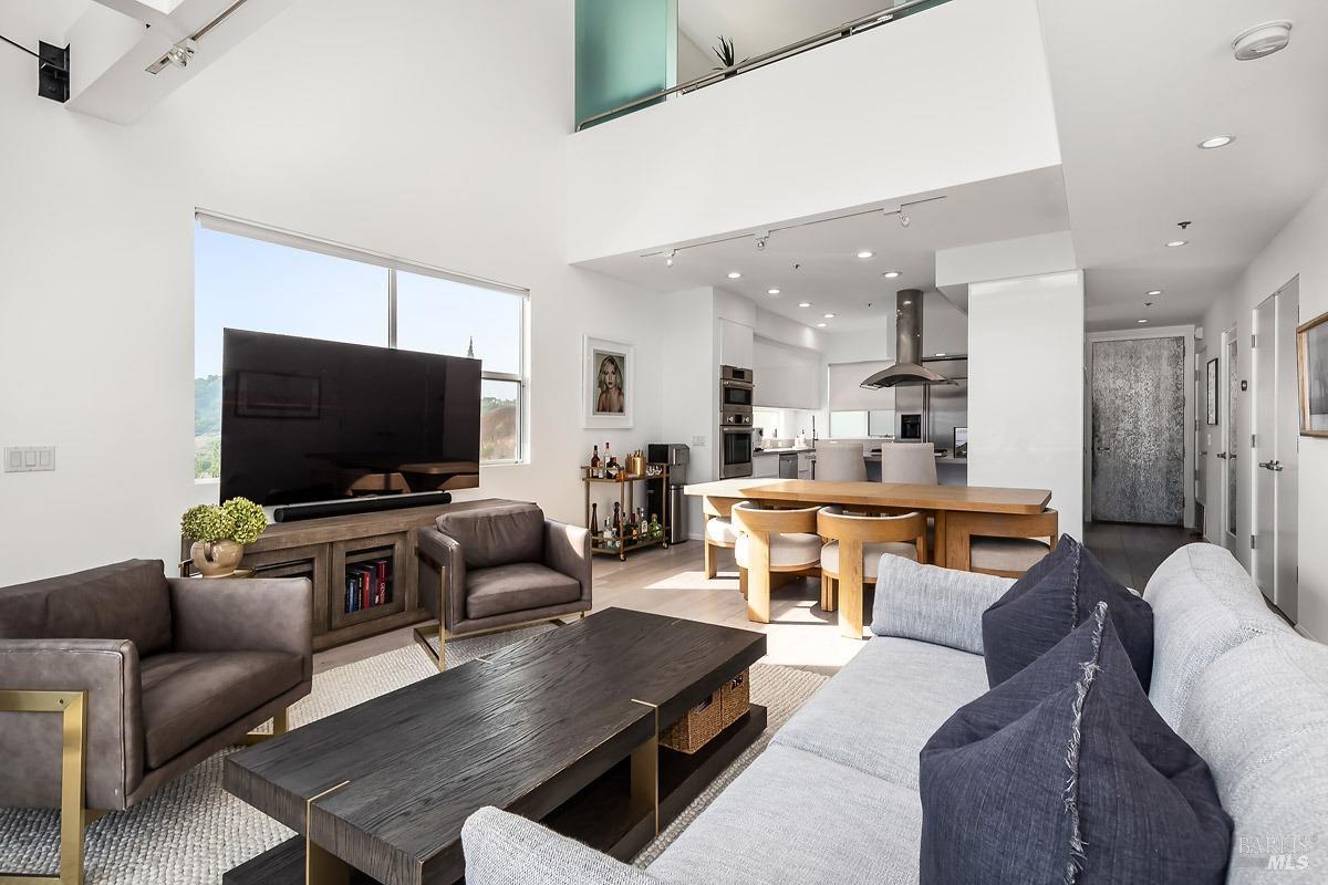 50 Cresta Drive Unit: 6