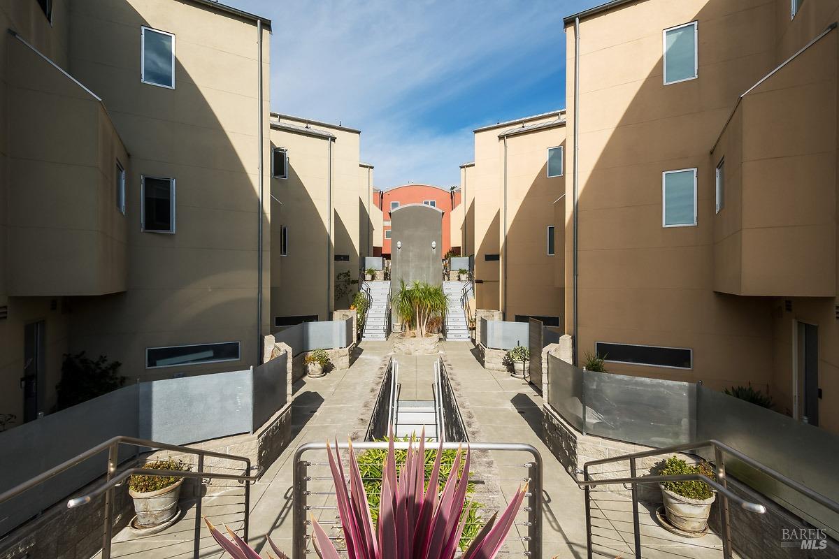 50 Cresta Drive Unit: 6