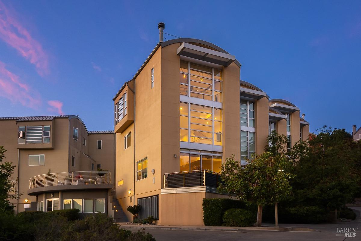 50 Cresta Drive Unit: 6