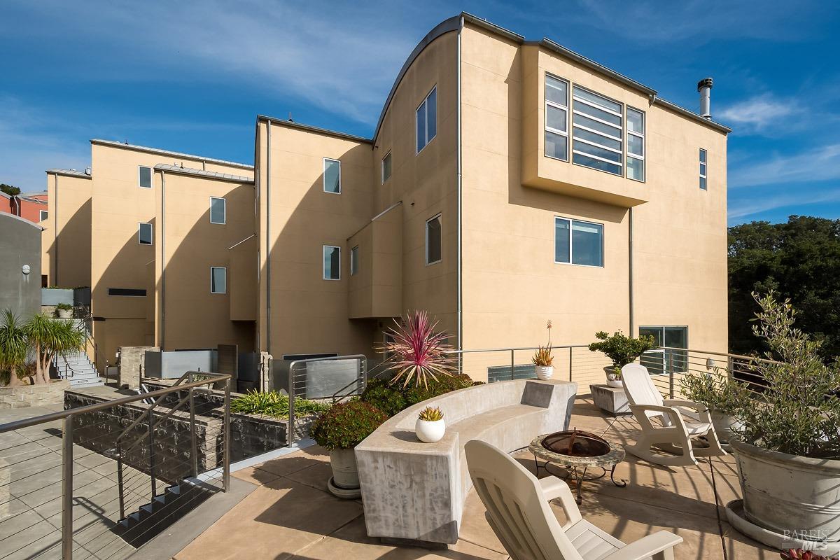 50 Cresta Drive Unit: 6