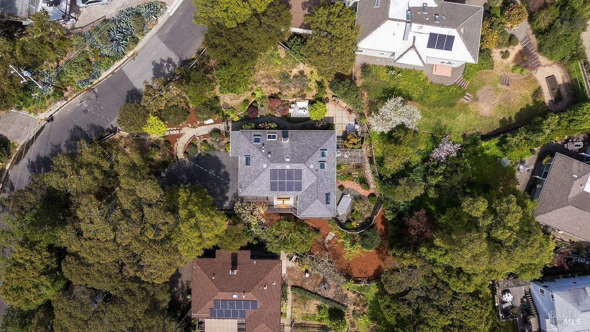 30 Gloria Dr