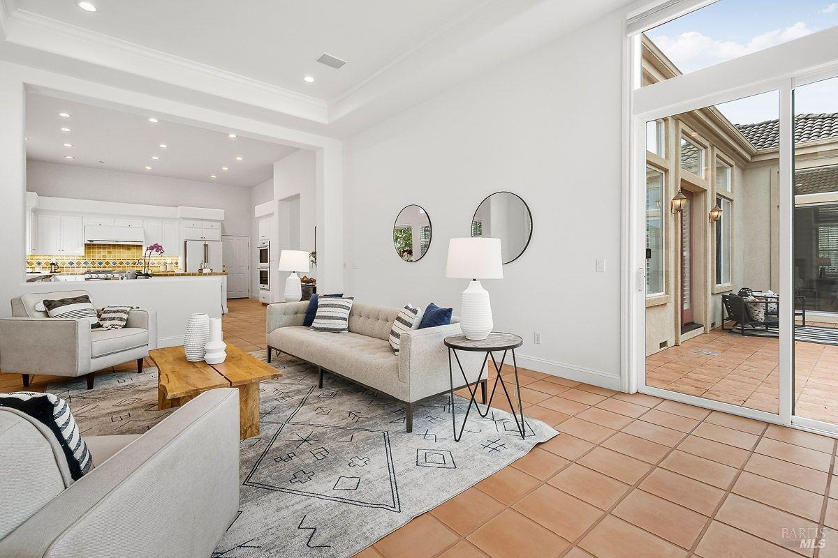 1821 Sleepy Hollow Ln