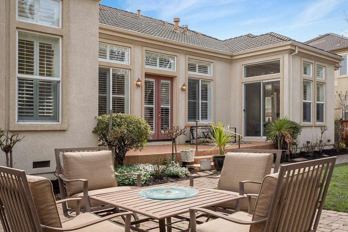 1821 Sleepy Hollow Ln