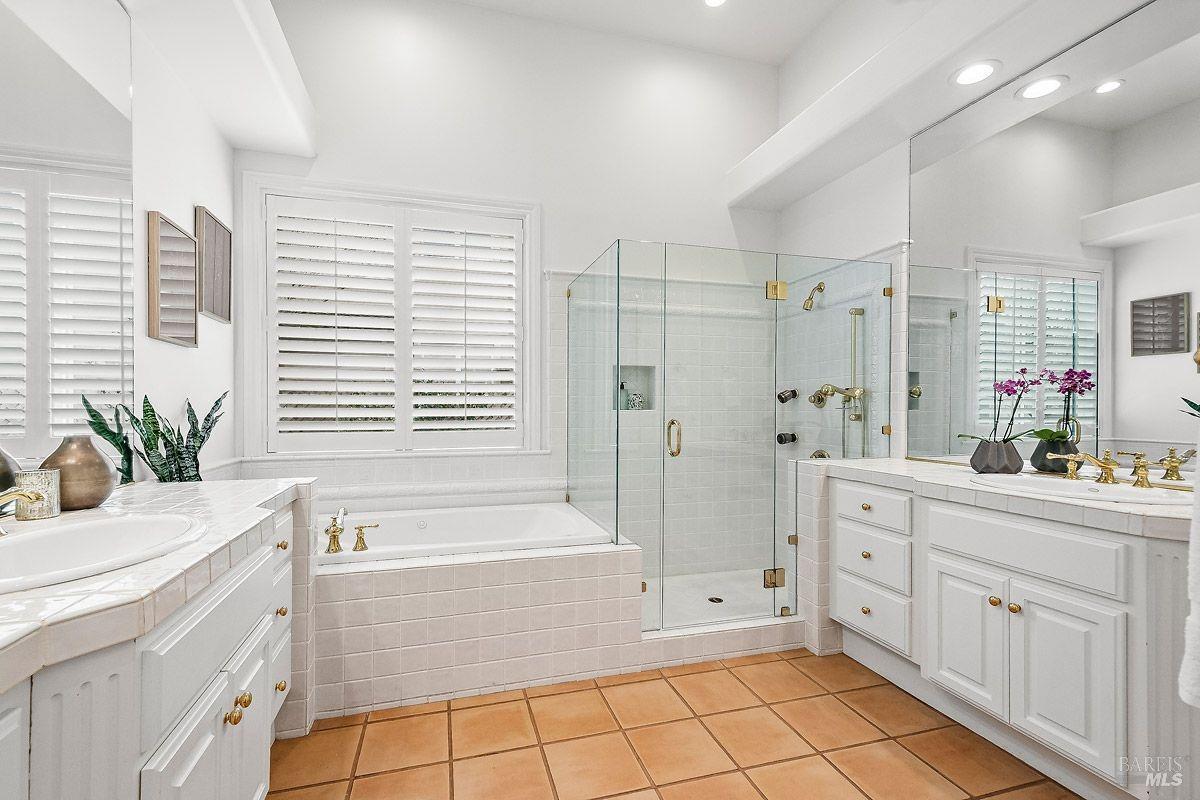 1821 Sleepy Hollow Ln