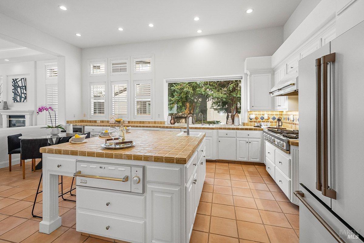 1821 Sleepy Hollow Ln