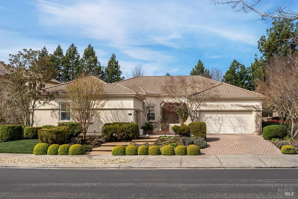 1821 Sleepy Hollow Ln