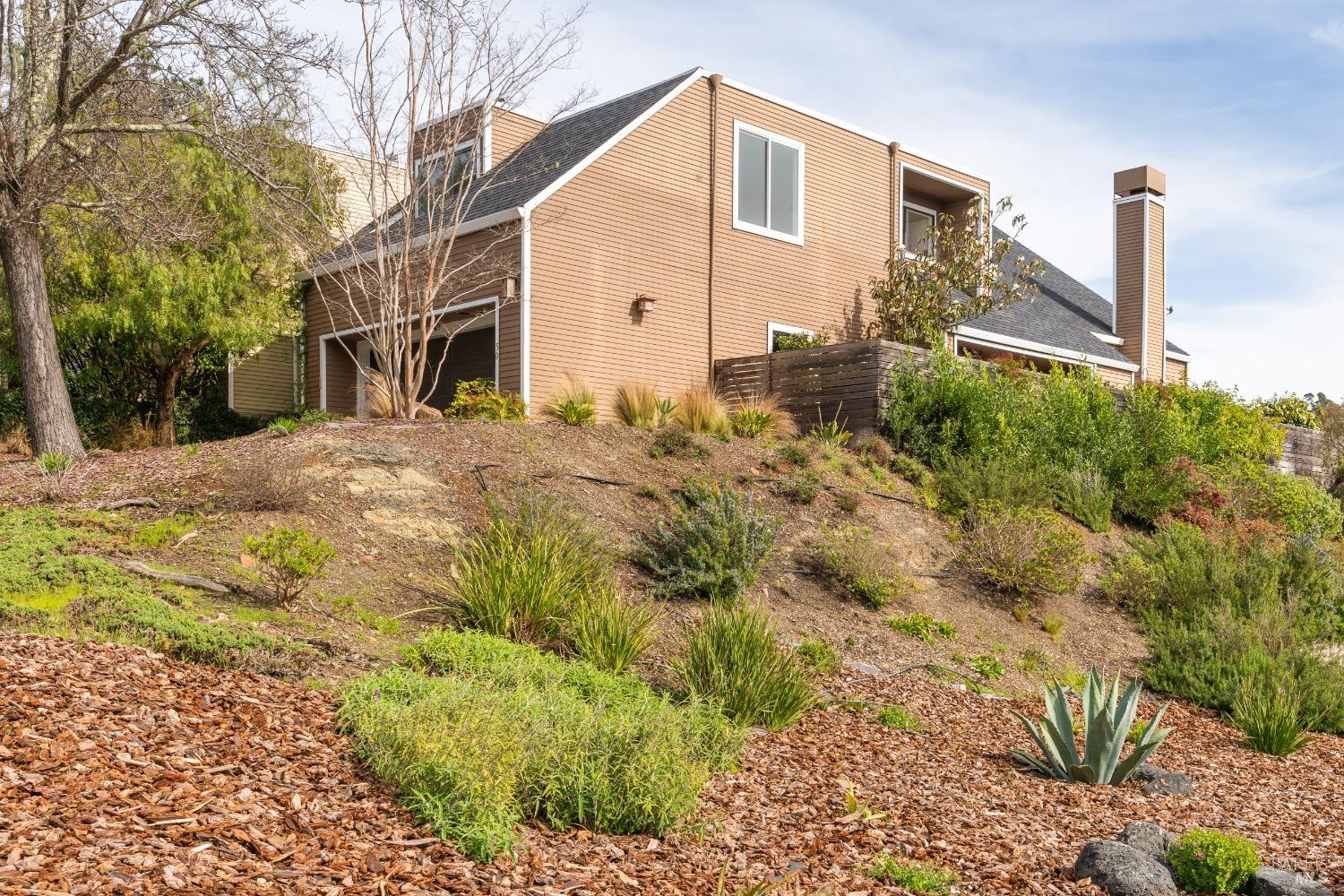 50 Milland Dr